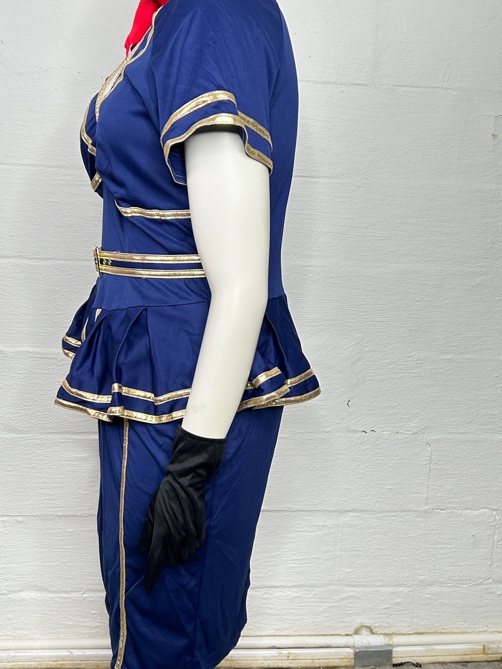 Leg Avenue Friendly Skies Flight Attendant 1X/2X Plus Halloween Costume - Picture 14 of 16